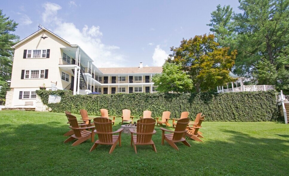 More Photos Of 6809 Airlie Rd, Warrenton Hotel For Sale