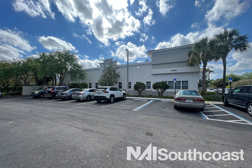 Primary Photo Of 4560 Lantana Rd, Lake Worth Medical For Lease