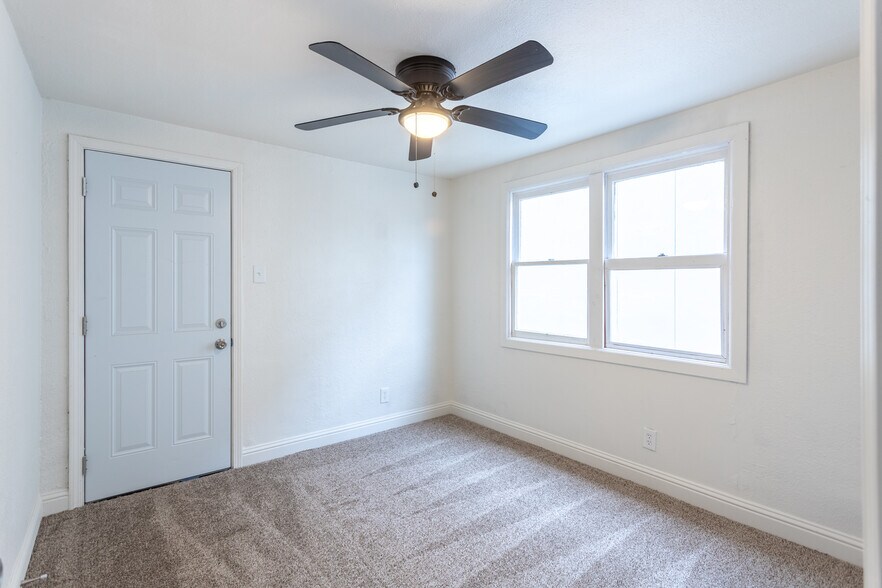 More Photos Of 1025 Parkview Ave, Redding Multifamily For Sale