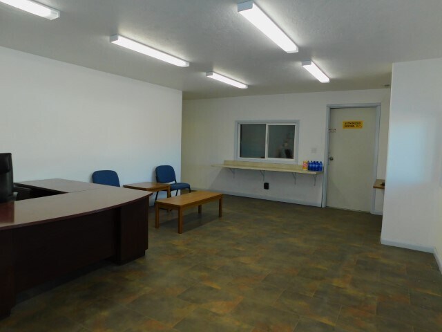 More Photos Of 17 Wilkins Peak Dr, Rock Springs Industrial For Lease