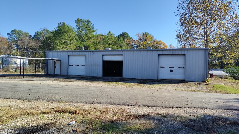 More Photos Of 135 Stonewall St, Hot Springs National Park Warehouse For Lease