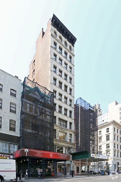 More Photos Of 244 Fifth Ave, New York Office For Lease