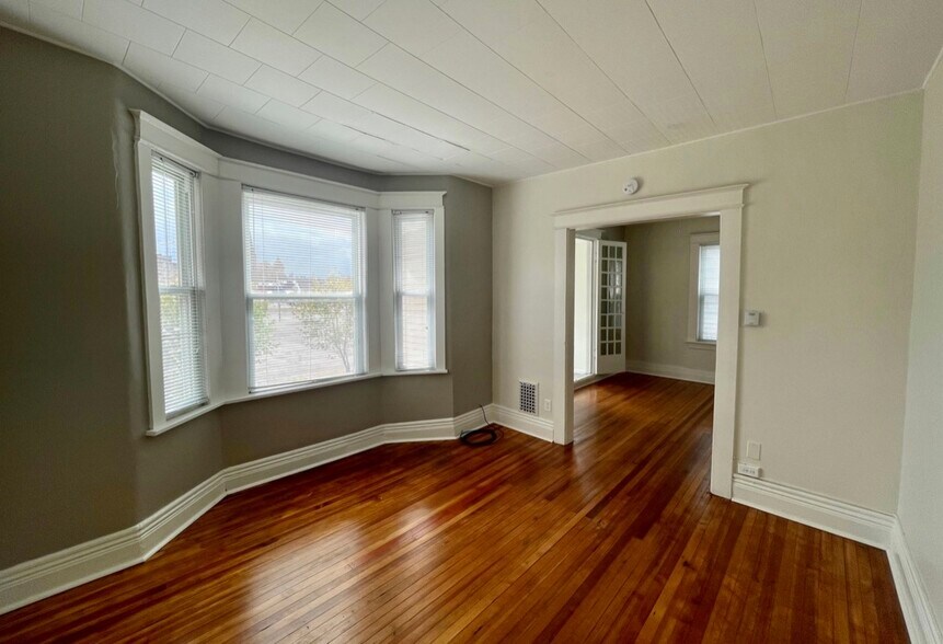 More Photos Of 194 Charlotte St, Rochester Apartments For Sale