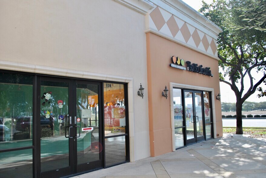 More Photos Of 111-195 E Gonzales Rd, Oxnard Unknown For Lease