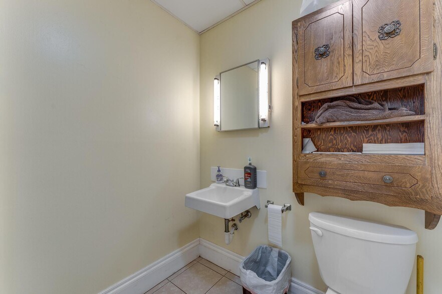 More Photos Of 2101 S ARKOLA Dr, Springdale Warehouse For Sale