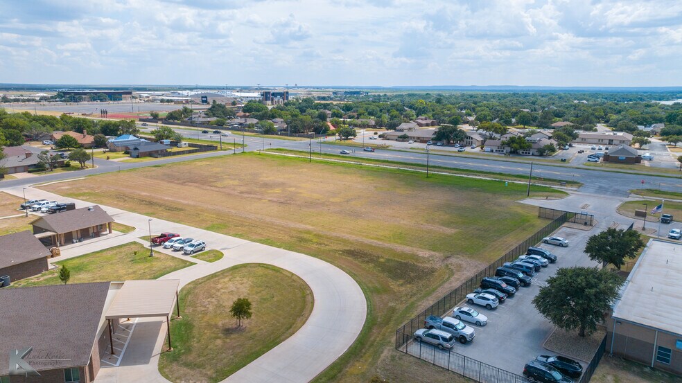 More Photos Of 1250 E South 11th St, Abilene Land For Sale
