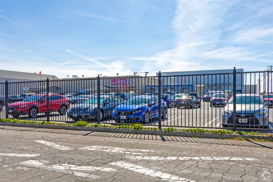 More Photos Of 2068 Lapham Dr, Modesto Food Processing For Lease