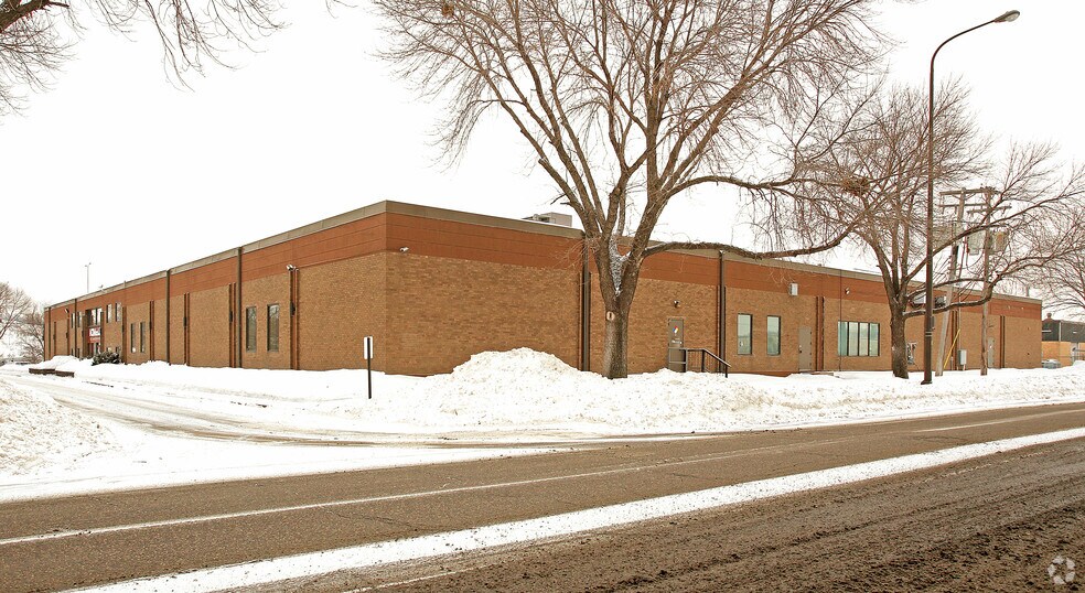 Primary Photo Of 274 Fillmore Ave E, Saint Paul Manufacturing For Lease