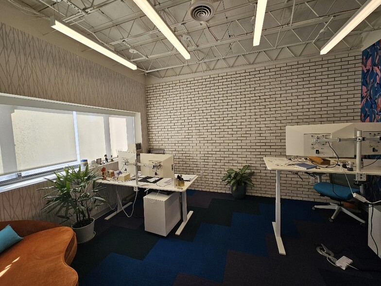 More Photos Of 183 Mineola Blvd, Mineola Medical For Sale