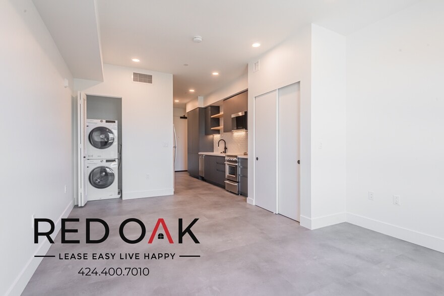 More Photos Of 3450 W 43rd St, Los Angeles Apartments For Lease