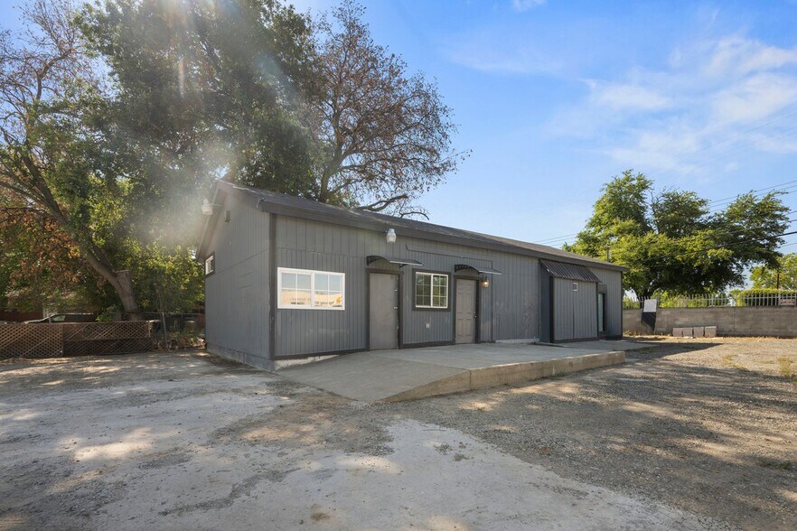 More Photos Of 3300 27th Ave, Sacramento Office For Sale