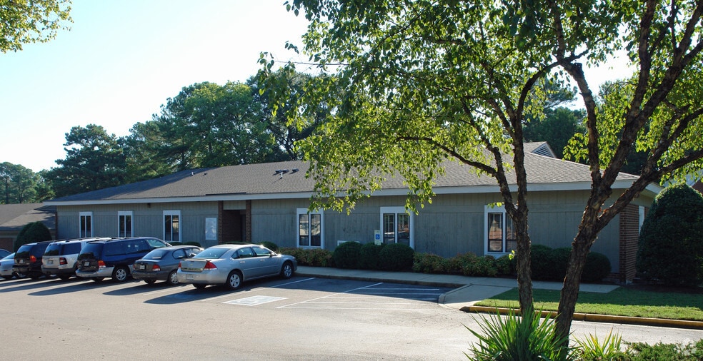 Primary Photo Of 6714 Patterson Ave, Richmond Office For Lease