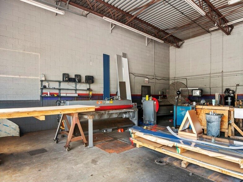 More Photos Of 415 US Highway 1, Vero Beach Freestanding For Sale