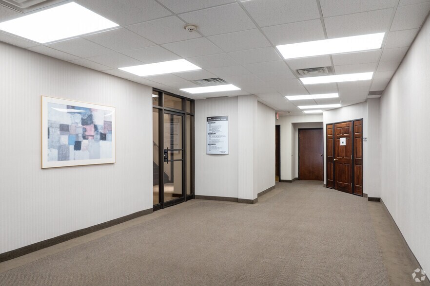 More Photos Of 300 Knickerbocker Rd, Cresskill Medical For Lease