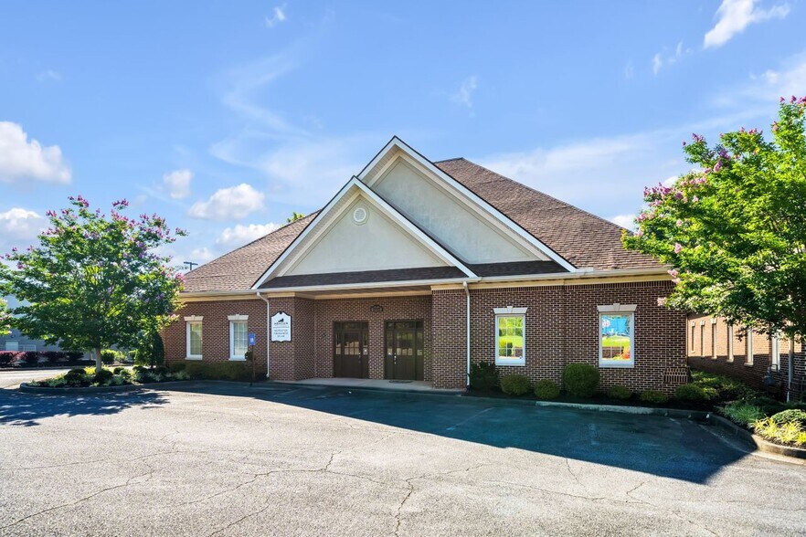 More Photos Of 4385 Kimball Bridge Rd, Alpharetta Medical For Lease