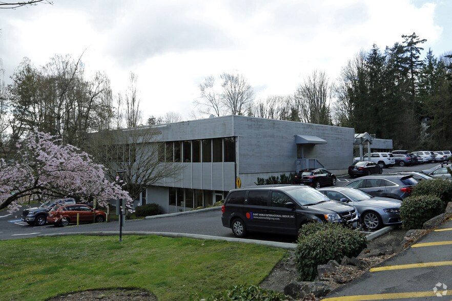 More Photos Of 9311 SE 36th St, Mercer Island Office For Lease