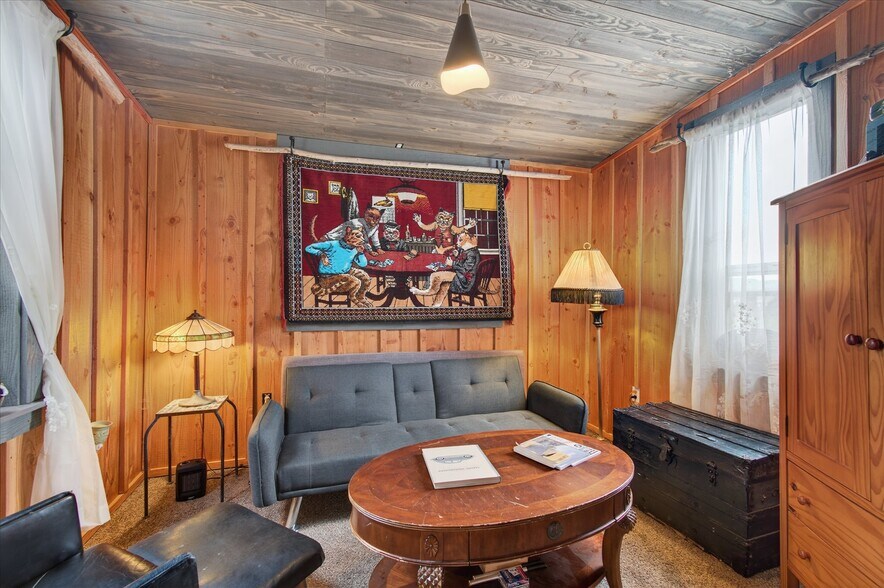 More Photos Of 8 Fairgrounds Rd, Skamokawa Restaurant For Sale