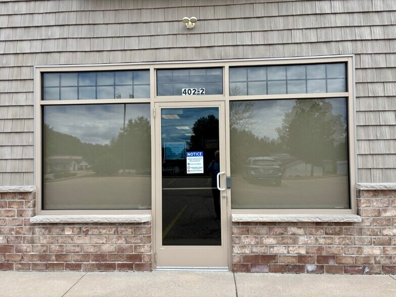 More Photos Of 402 N Genesee St, Wittenberg Fast Food For Sale