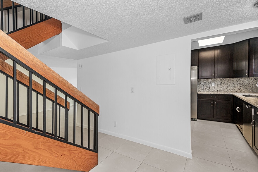 More Photos Of 11430-11442 NW 45th St, Coral Springs Apartments For Sale