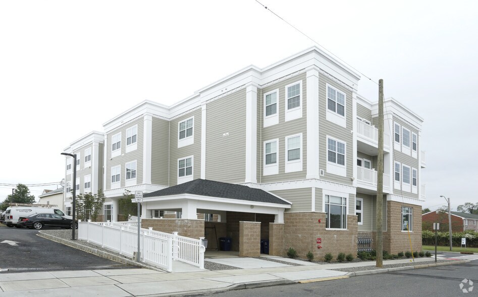 More Photos Of 2 Hennessey Blvd, Atlantic Highlands Coworking Space