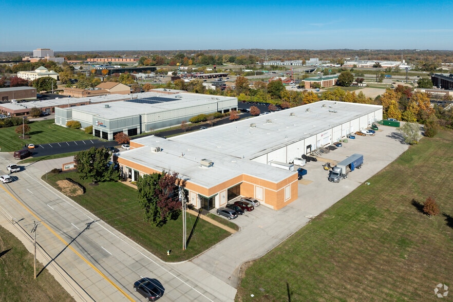 More Photos Of 1111 Horan Dr, Fenton Warehouse For Lease