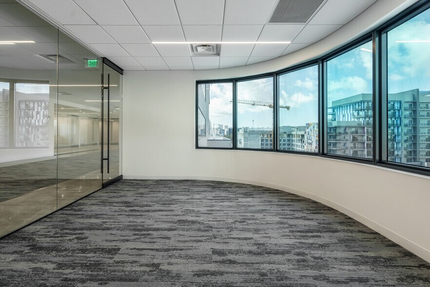 More Photos Of 2916 N Miami Ave, Miami Office For Lease