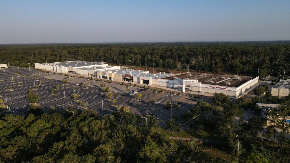 More Photos Of 61101-61125 Airport Rd, Slidell Unknown For Lease