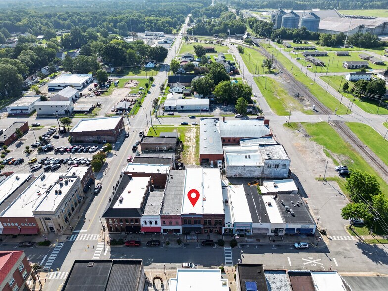 More Photos Of 109 S Raiford St, Selma Storefront For Lease