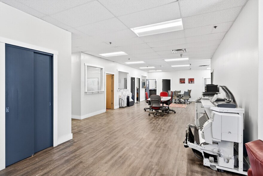 More Photos Of 1333 Research Rd, Gahanna Manufacturing For Sale