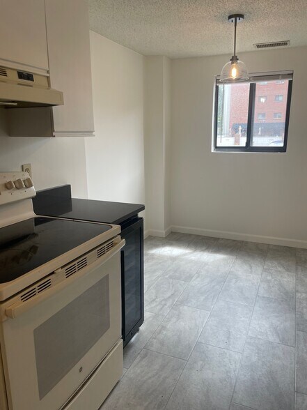 More Photos Of 8 9th St, Medford Apartments For Sale