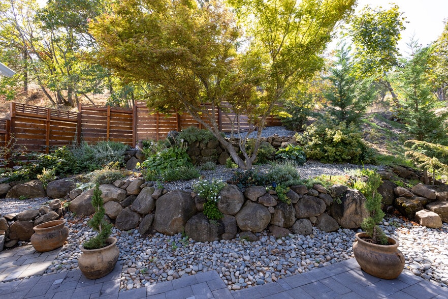 More Photos Of 407 Huskey Rd, Mosier Specialty For Sale