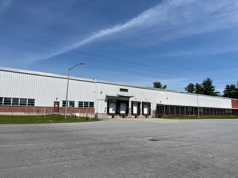 More Photos Of 49 Geyser Rd, Saratoga Springs Manufacturing For Lease