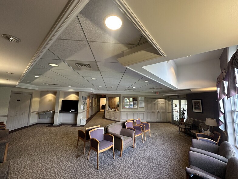 More Photos Of 5 Tyler Ct, Carlisle Medical For Sale