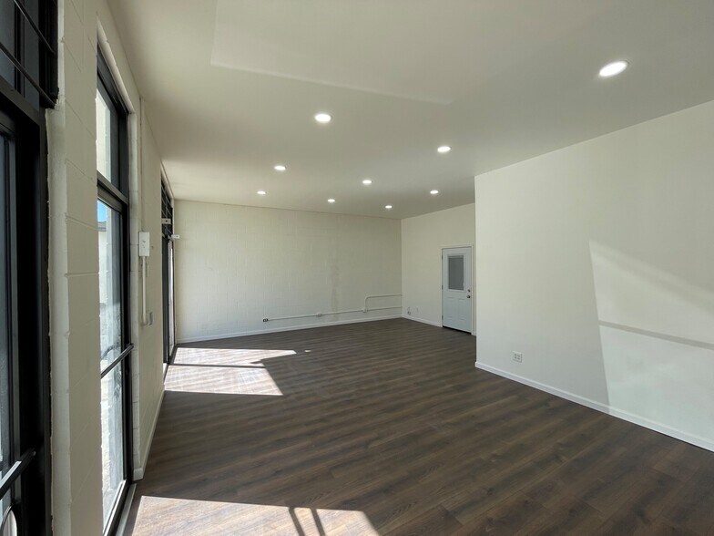 More Photos Of 13425 Beach Ave, Marina del Rey Warehouse For Lease