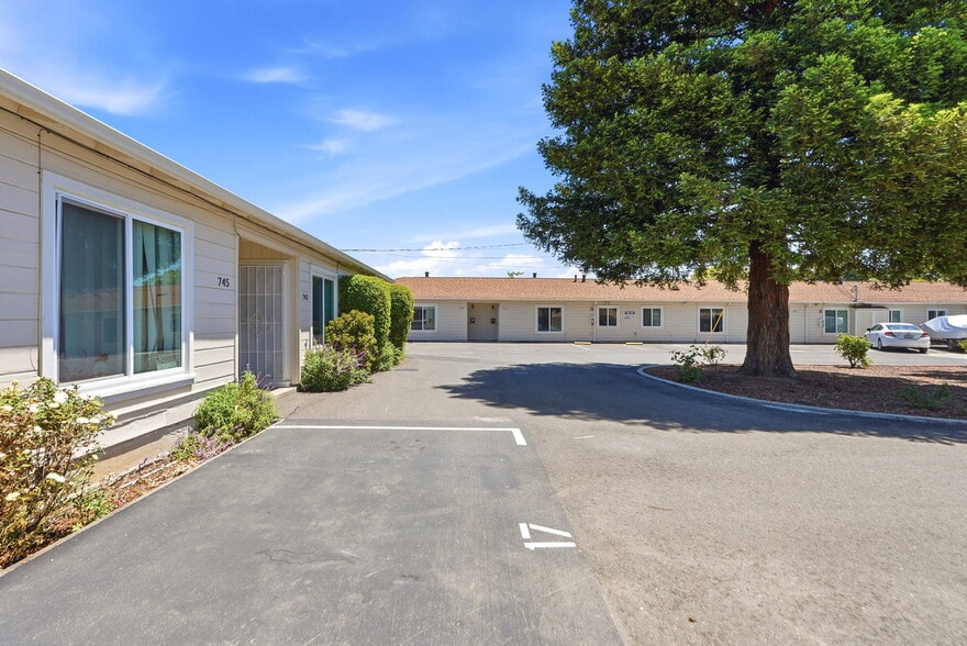 More Photos Of 755 Fargo Ave, San Leandro Apartments For Sale