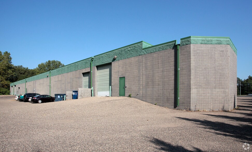 More Photos Of 1360 E County Road E E, Vadnais Heights Warehouse For Lease