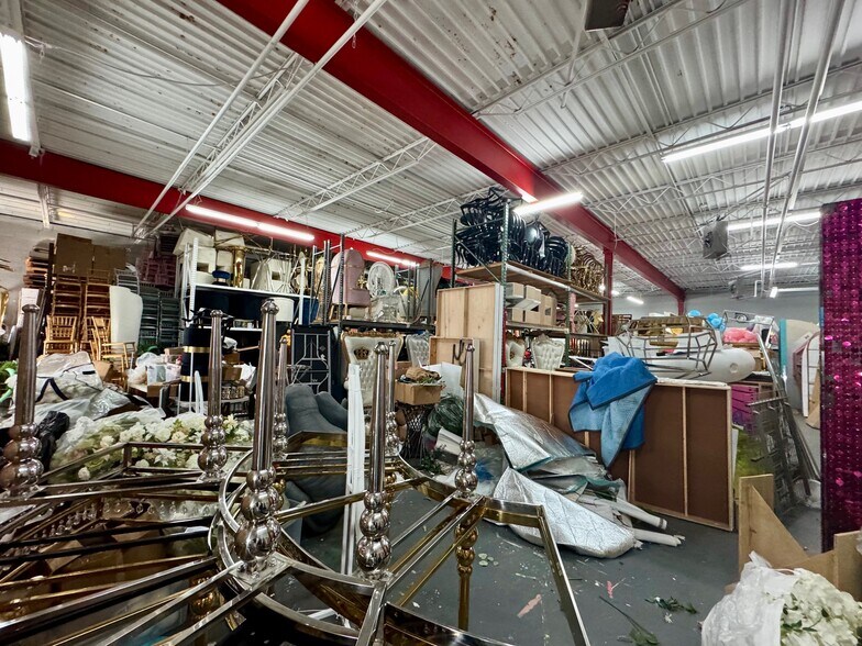 More Photos Of 1325 M St, Elmont Warehouse For Sale