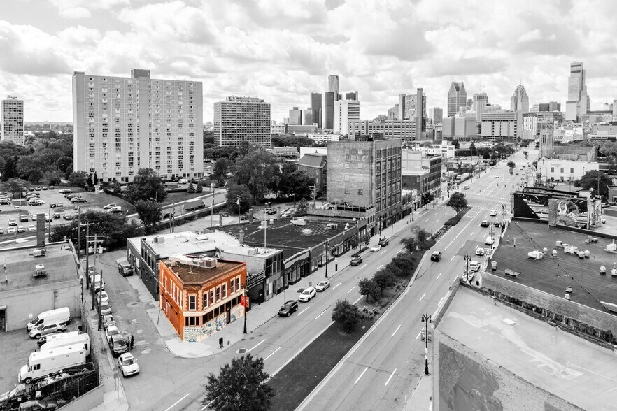 More Photos Of 1494 Gratiot Ave, Detroit Storefront Retail Residential For Sale