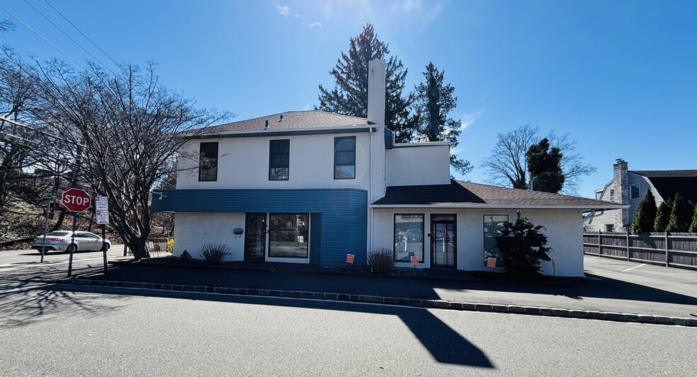 Primary Photo Of 239 Roslyn Rd, Roslyn Heights Medical For Sale