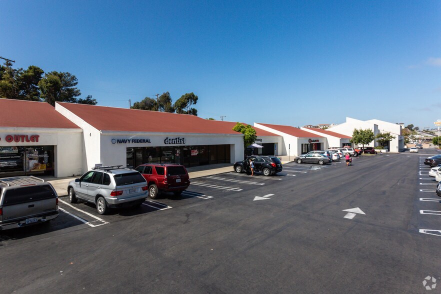 Primary Photo Of 85 Via Pico Plz, San Clemente General Retail For Lease