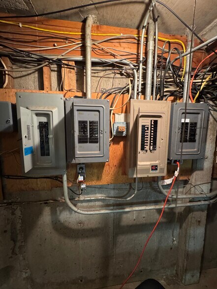 More Photos Of 701 N Teal Lake Ave, Negaunee Office For Sale