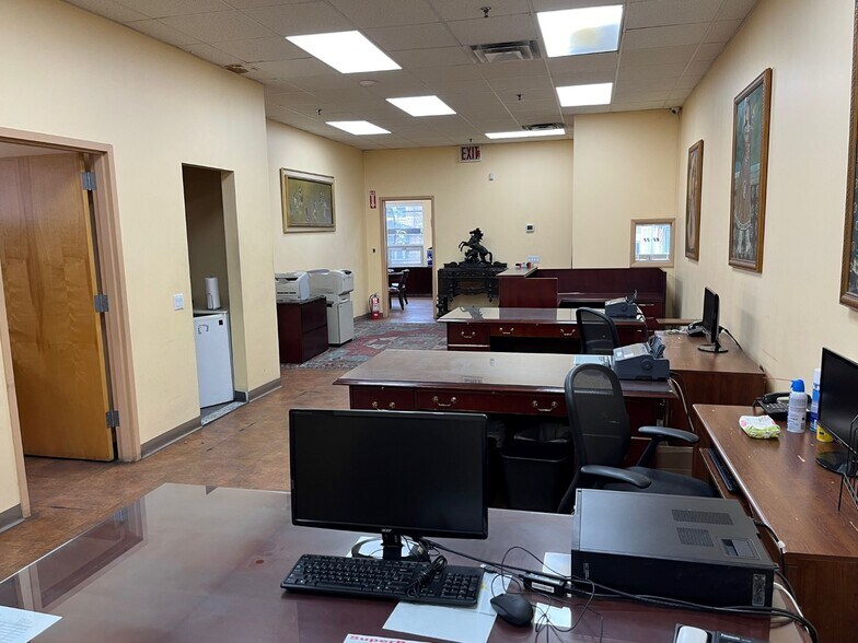 More Photos Of 69-07 69th Pl, Glendale Warehouse For Sale