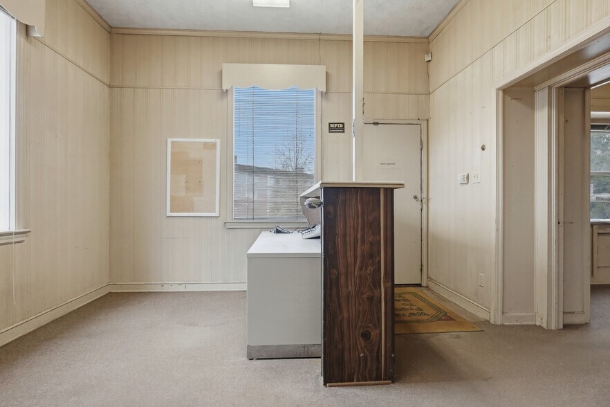 More Photos Of 401 Hodges Ave, Albany Industrial For Sale