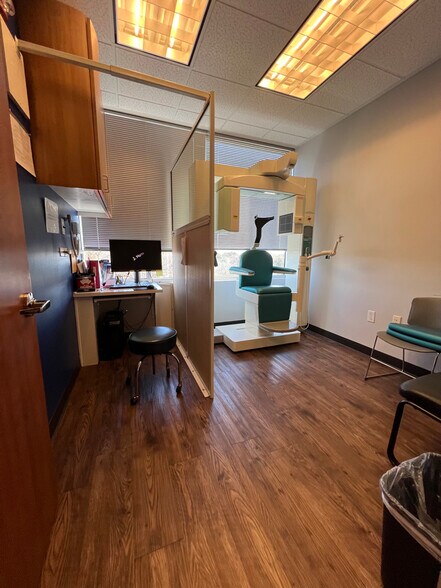 More Photos Of 12319 N Mopac Expy, Austin Medical For Sale
