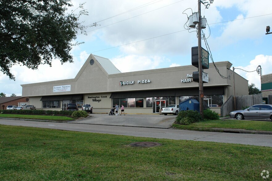 More Photos Of 12373 Scarsdale Blvd, Houston Unknown For Lease