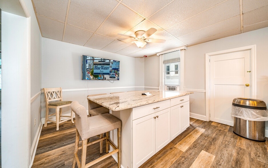 More Photos Of 617 E 8th St, Ocean City Hotel For Sale