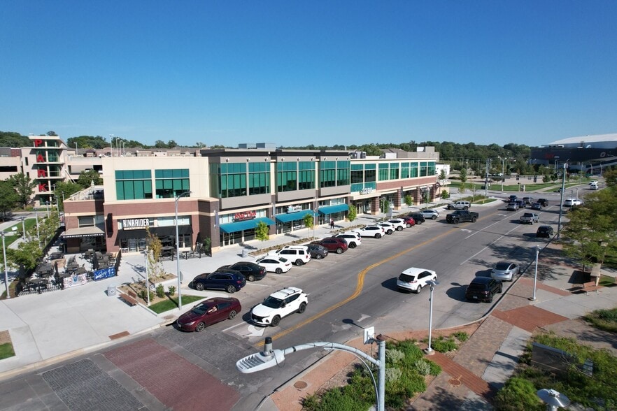 More Photos Of 1917 S 67th St, Omaha Unknown For Lease
