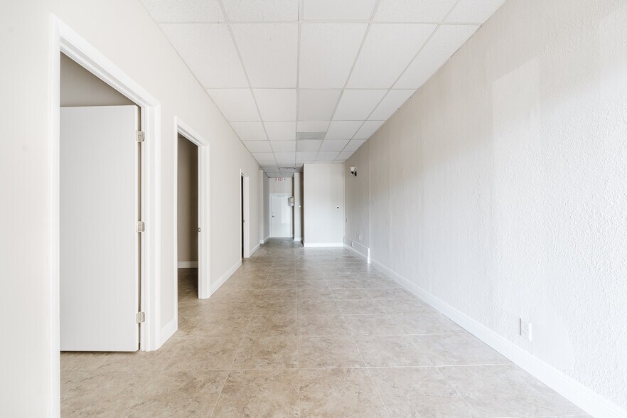 More Photos Of 159-199 W Hillsboro Blvd, Deerfield Beach Unknown For Lease