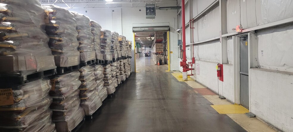 More Photos Of 190 Walnut Ln, Pottsville Warehouse For Lease