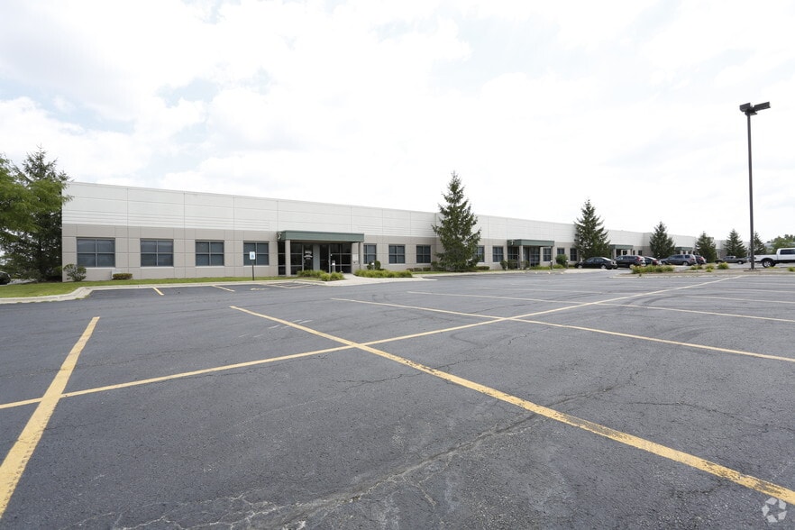 More Photos Of 8940 W 192nd St, Mokena Warehouse For Lease
